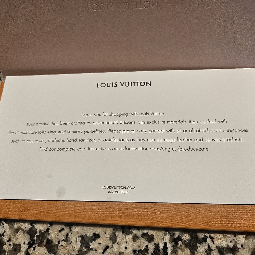Louis Vuitton Neo Leather Mules FULL INCLUSION🔥 - Picture 9 of 9